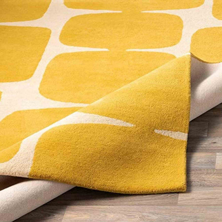 Hand Tufted Woolen Modern Thick Yellow Carpet